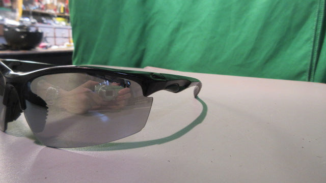Load image into Gallery viewer, Used Polarized Extreme Sport Sunglasses
