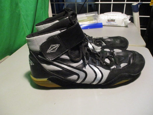 Used Matman Size Adult 11 Wrestling shoes
