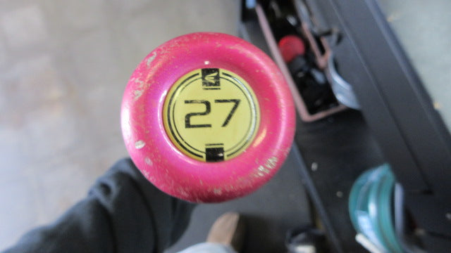 Load image into Gallery viewer, Used Easton Pink Sapphire 27&quot; -10 USSSA Aluminium Fastpitch Softball Bat

