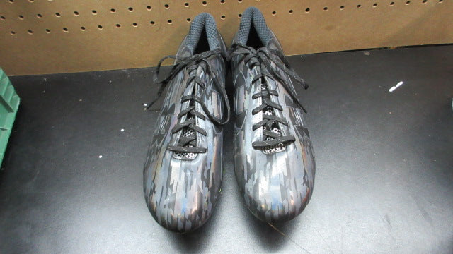 Load image into Gallery viewer, Used Under Armour Spotlight Football Cleats - Size 11.5

