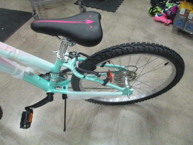 Load image into Gallery viewer, Used Schwinn Lotus 24&quot; 21 Speed Mountain Bike
