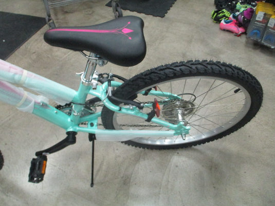 Used Schwinn Lotus 24" 21 Speed Mountain Bike