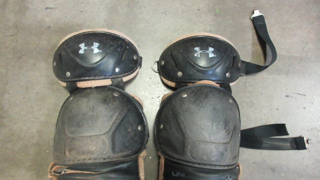 Load image into Gallery viewer, Used Under Armour Victory UALG2-SRVS Catcher&#39;s Shin Guards - wear
