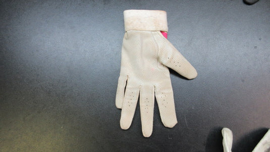 Used Under Armour Batting Glove - QT1 - Youth Small - LH