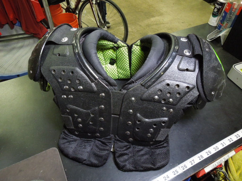 Load image into Gallery viewer, Used Schutt Y Flex 4.0 Size Medium 13-14"
