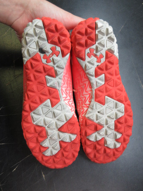 Load image into Gallery viewer, Used Under Armour CF Force 3.0 Indoor Soccer Shoes -  Size Youth 2
