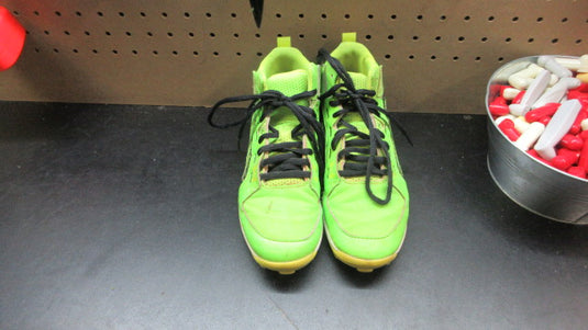 Used Under Armour Mens Harper 6 Low ST Baseball Cleats - Size Youth 2.5