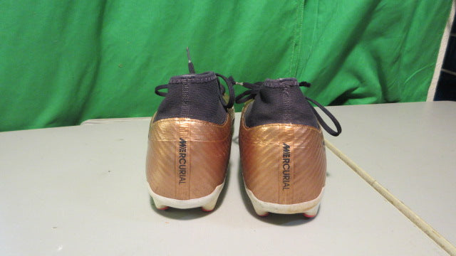 Load image into Gallery viewer, Used Nike Airzoom Mercurial Soccer Cleats - Size 9.5
