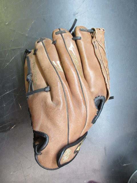 Load image into Gallery viewer, Used Mizuno Power Close Prospect Series 11.5" Glove - RHT

