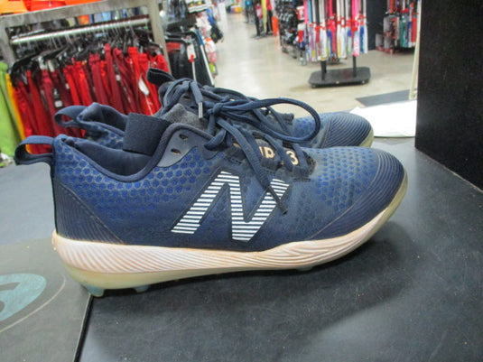 Used New Balance CompV3 Size 9 Cleats
