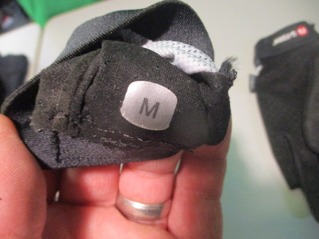 Load image into Gallery viewer, Used G-Form Sorata Size Medium MTB Trail Gloves
