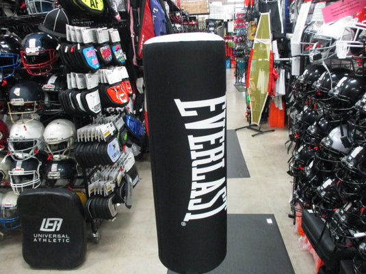 Used Everlast Core Free Standing Heavy Bag