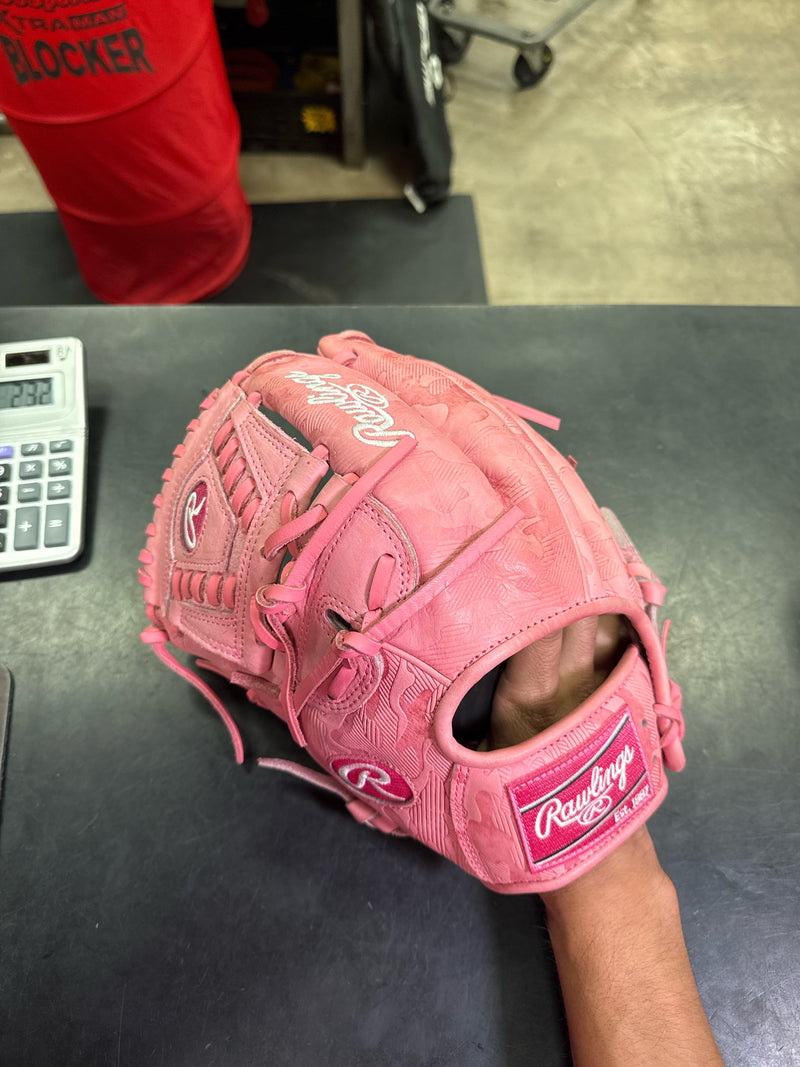 Load image into Gallery viewer, Lightly Used Rawlings HOH R2G PROR205-30P Tonal Pink Camo 11.75" LHT
