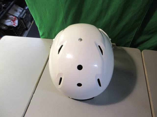 Load image into Gallery viewer, Used Schutt Vengeance A3 White Youth Medium Football Helmet
