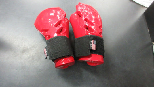 Used Used Champion Youth Small Martial Arts Taekwondo Sparring Gloves
