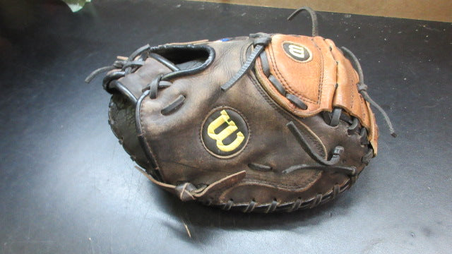 Load image into Gallery viewer, Used Wilson Pro Ivan Rodriguez 11" Leather Catchers Glove - RHT
