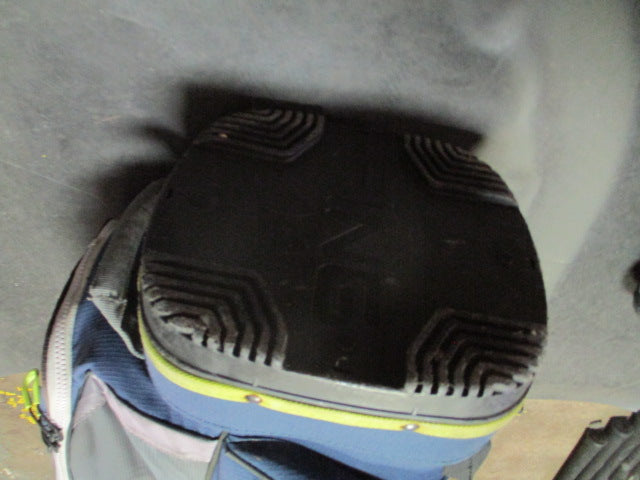 Load image into Gallery viewer, Used Ping Traverse cart Golf Bag
