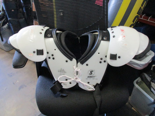 Used Schutt Jr Blocker Size 2XLarge Shoulder Pads