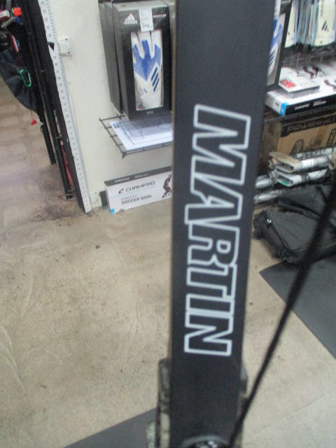 Load image into Gallery viewer, Used Martin Jaguar 57&quot; #50 28&quot; Bow
