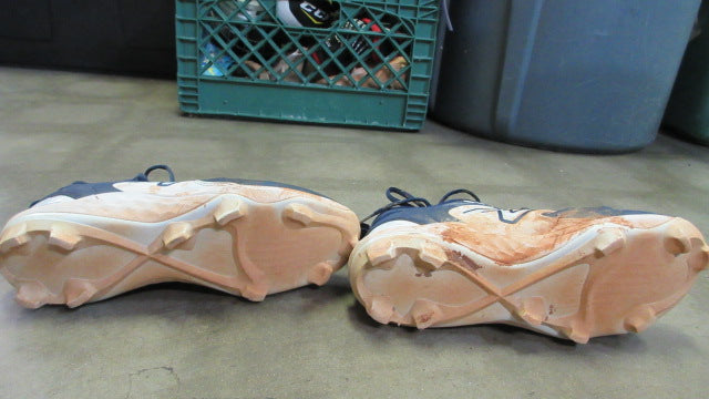 Load image into Gallery viewer, Used New Balance Men&#39;s Fresh Foam 3000 V6 Baseball Cleats - Size 9.5
