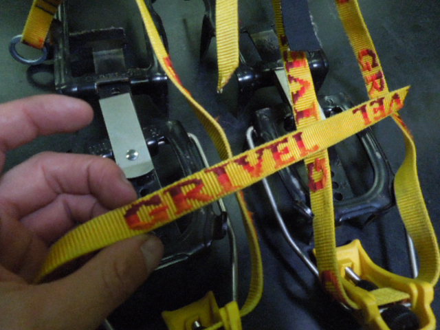 Load image into Gallery viewer, Used Grivel G12 Lightweight Mountainering Crampons
