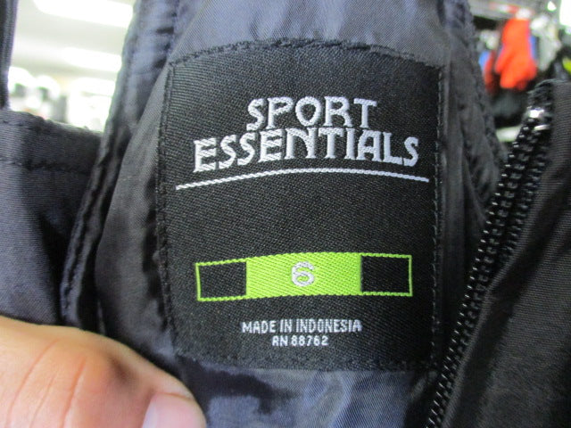 Load image into Gallery viewer, Used Sports Essentials Size Youth 6 Snow Bibs
