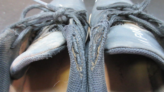 Load image into Gallery viewer, Used Nike Vapor Edge Shark Football Cleats - Size Youth 6
