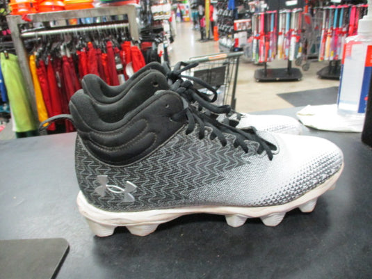 Used Under Armour Spotlight Size 9 Cleats