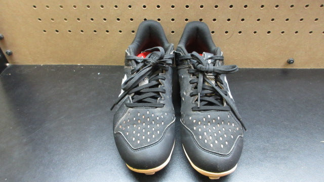 Load image into Gallery viewer, Used Under Armour Leadoff Baseball Cleats - Size Youth 5
