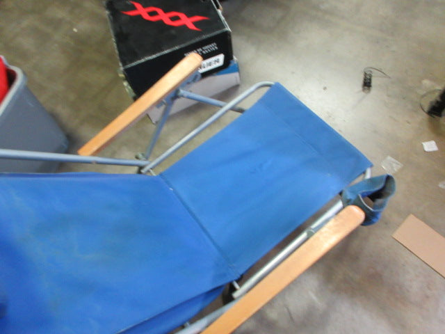 Load image into Gallery viewer, Used Rio Brands Beach Chair
