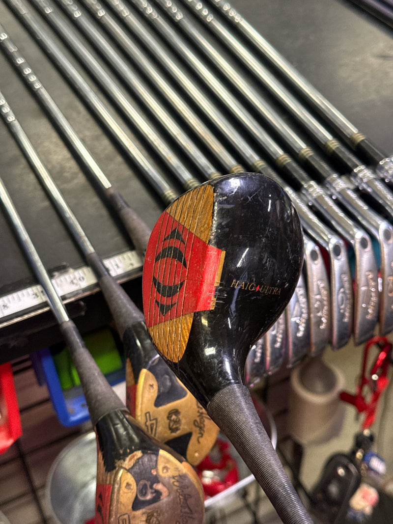 Load image into Gallery viewer, Vintage Walter Hagen Haig Ultra 385 Contour Sole 13pc Right Hand Golf Club Set
