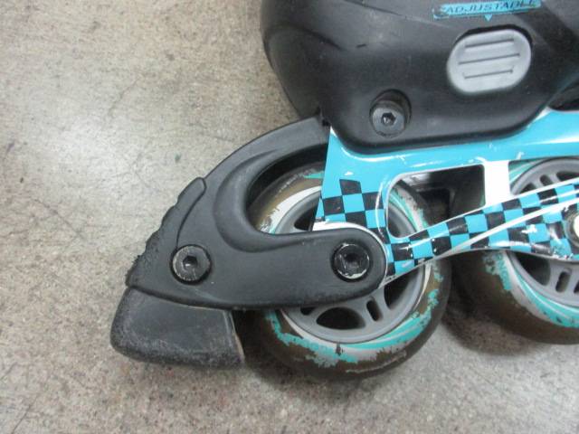 Load image into Gallery viewer, Used Mongoose Adjustable In-line Skates Size 5-8
