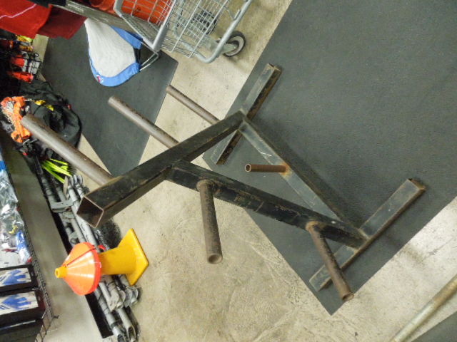 Load image into Gallery viewer, Used 6 Prong Old School Cast Iron Plate Tree
