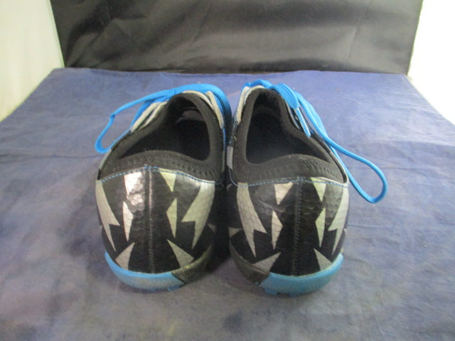 Load image into Gallery viewer, Used Tiebao Turf Soccer Cleats Youth Size 3.5 / 35
