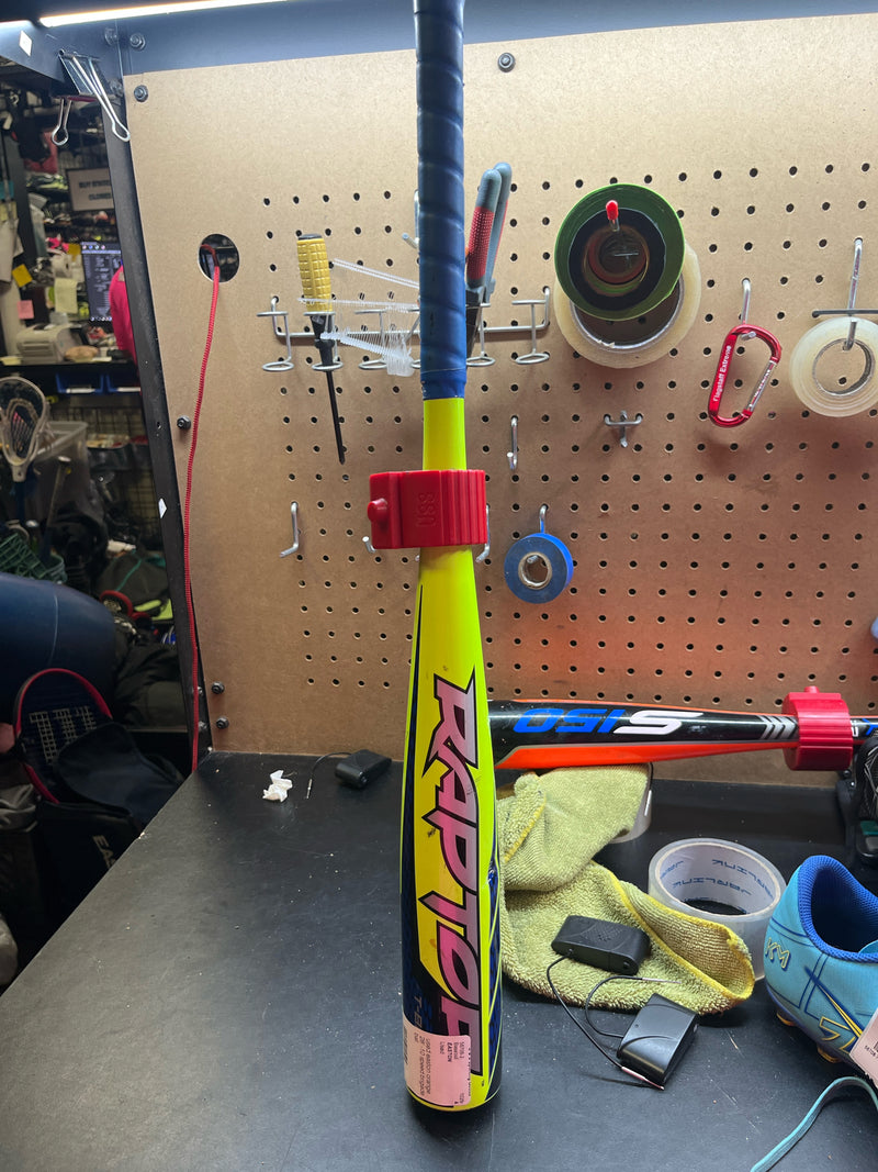 Load image into Gallery viewer, used rawlings 24" -12 yellow blue T ball bat
