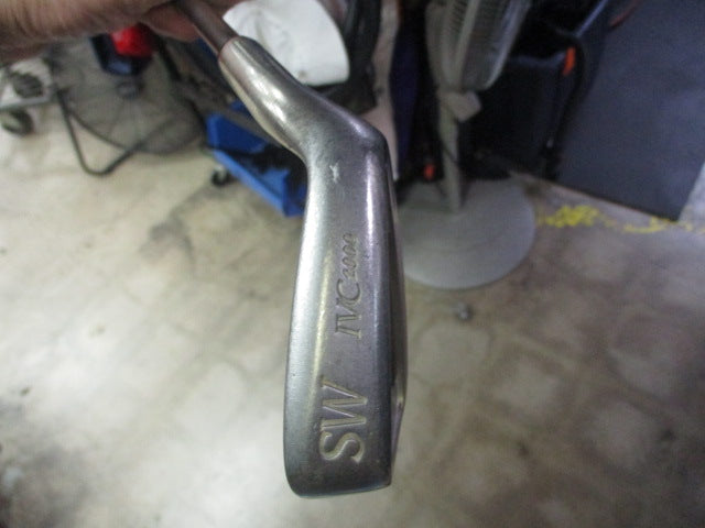 Load image into Gallery viewer, Used IVC2000 Sand Wedge
