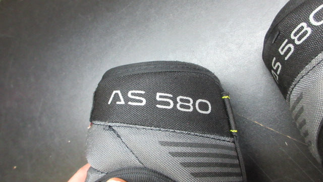 Load image into Gallery viewer, Used CCM Tacks AS580 Elbow Pads -Size Large
