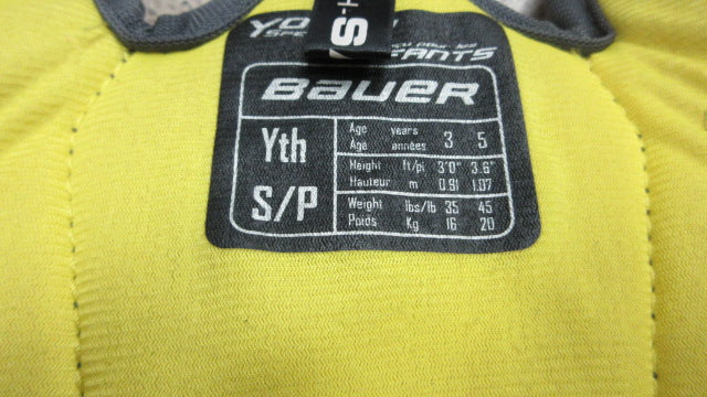 Load image into Gallery viewer, Used Bauer Supreme S170 Hockey Youth Small Shoulder Pads
