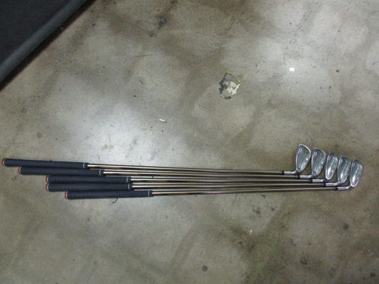 Used Cobra 3100 I/H Lite Flex Iron Set 4-9 (Missing 7 Iron)