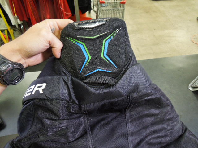 Load image into Gallery viewer, Used Bauer X Jr. Hockey Pants in Black Size Jr Medium
