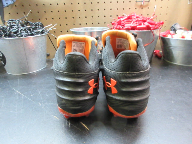 Load image into Gallery viewer, Used Under Armour Men's Blur Smoke 2.0 MC Football Cleats - Size Youth 6
