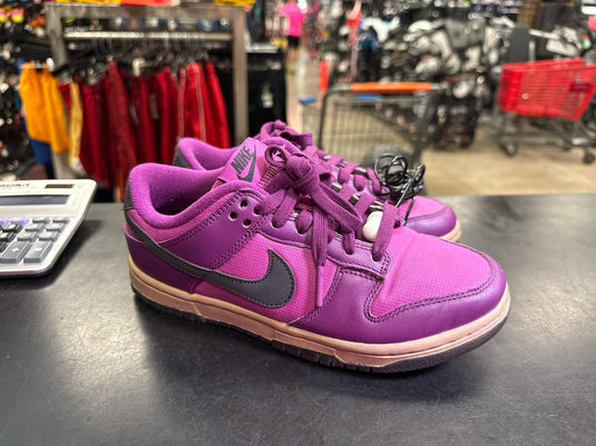 Used Nike Dunks