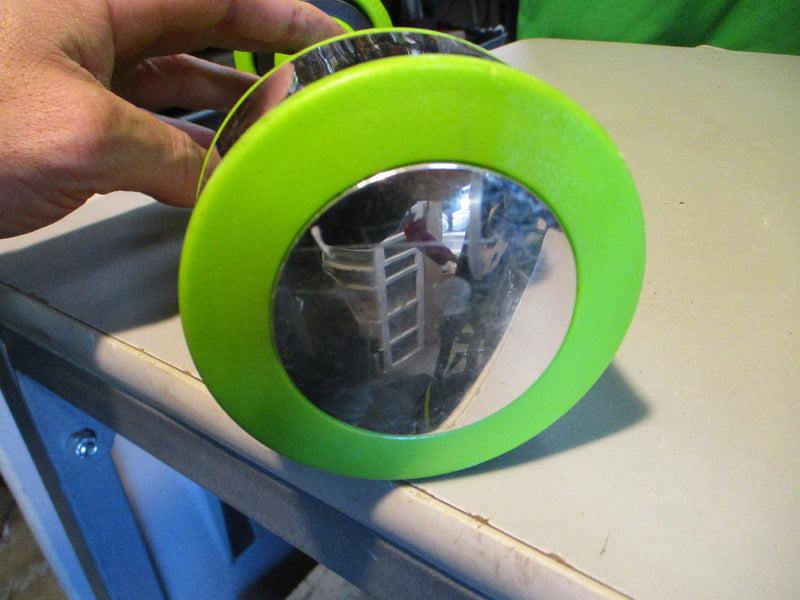 Load image into Gallery viewer, Used 2LB Green Fitnees Shake Weight Dumbbell
