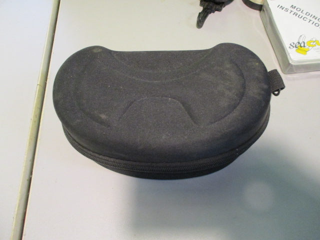 Load image into Gallery viewer, Used Hard Case Scuba Mask case black

