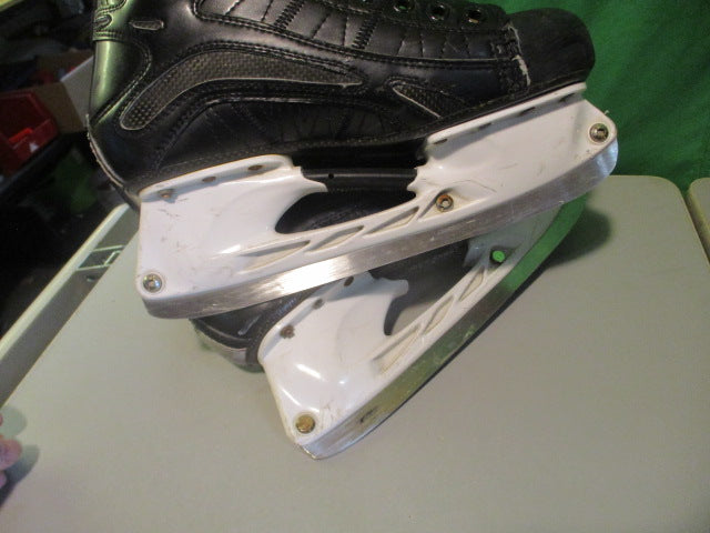 Load image into Gallery viewer, Used Mission Pure Fly Size 8 Hockey Skates (No Laces)
