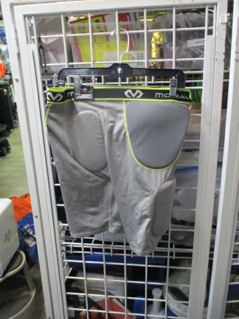 Load image into Gallery viewer, Used McDavid 5 Pad Girdle Adult Size Medium
