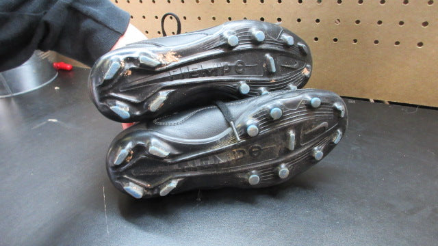 Load image into Gallery viewer, Used Nike Tiempo Soccer Cleats - Size Youth 3
