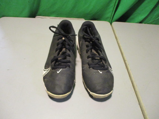 Load image into Gallery viewer, Used Nike vapor Size Youth 2 Cleats
