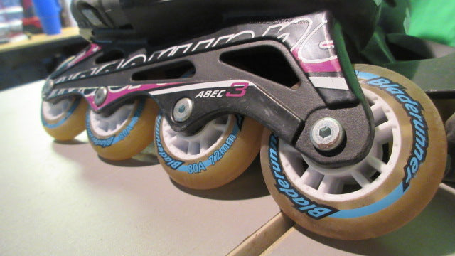 Load image into Gallery viewer, Used Blade Runner Kids 11-1 Inline Skates (Some Wear)

