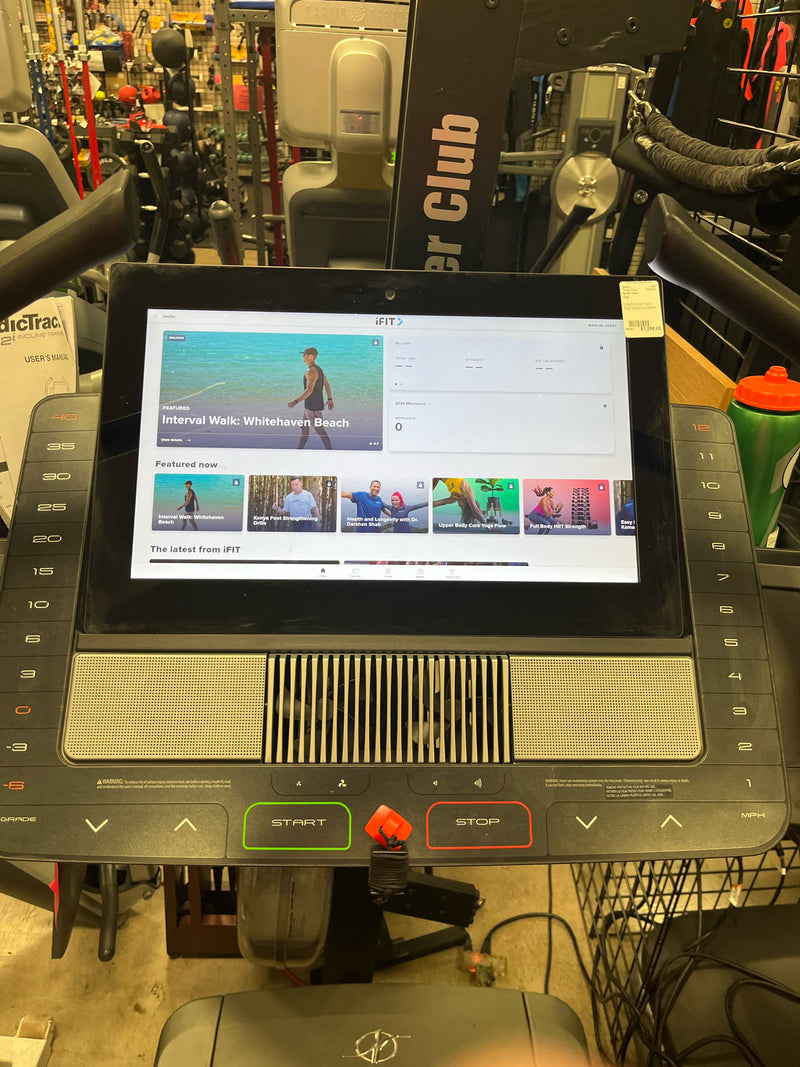 Load image into Gallery viewer, Used NordicTrack X22i Good Condition
